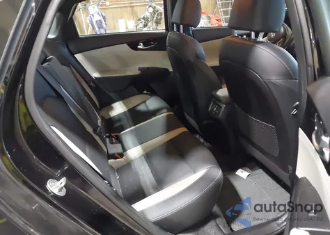 2020 Kia Forte Ex z USA, uszkodzony, nr VIN 3KPF54AD8LE153337